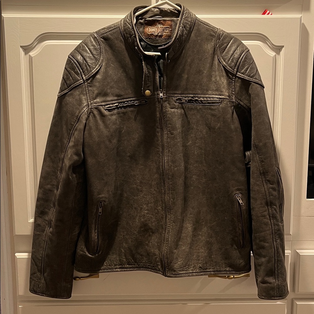 Men's Distressed Leather Jacket with Quilted Liner